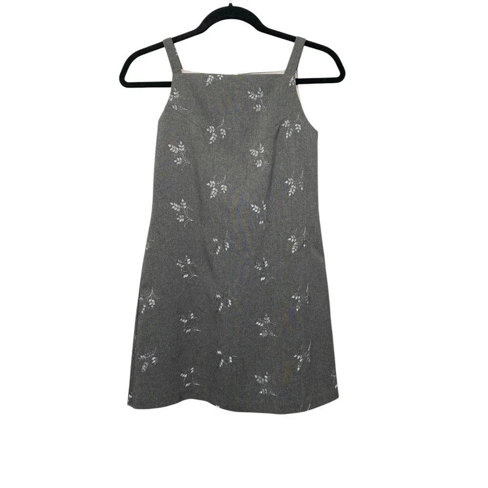 Monkey Wear excellent dress